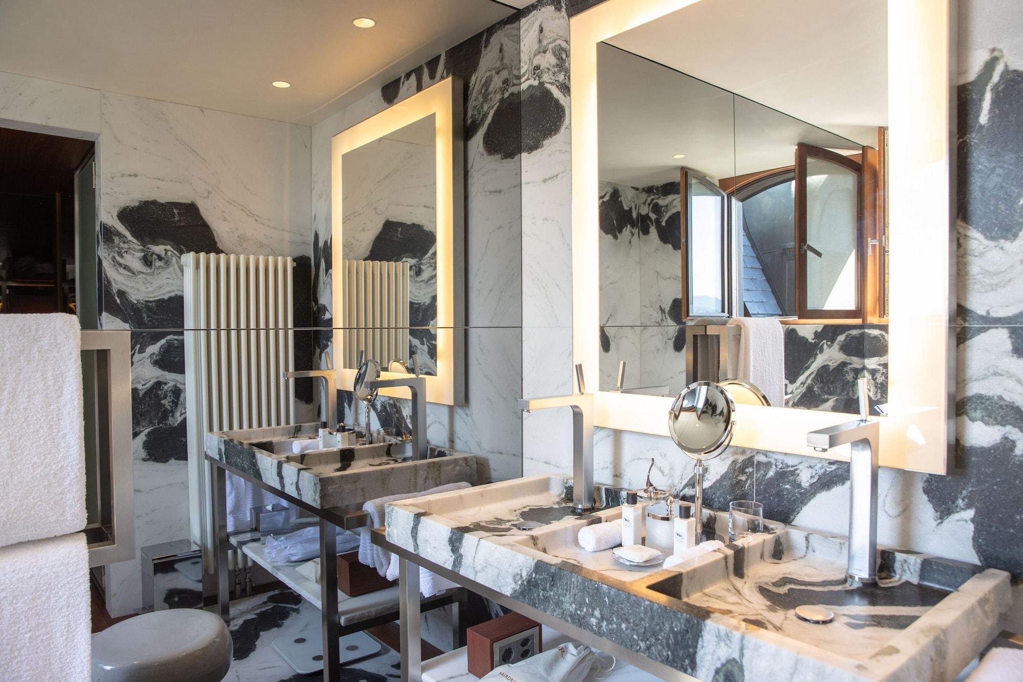 La Reserve Eden Au Hotel 5*