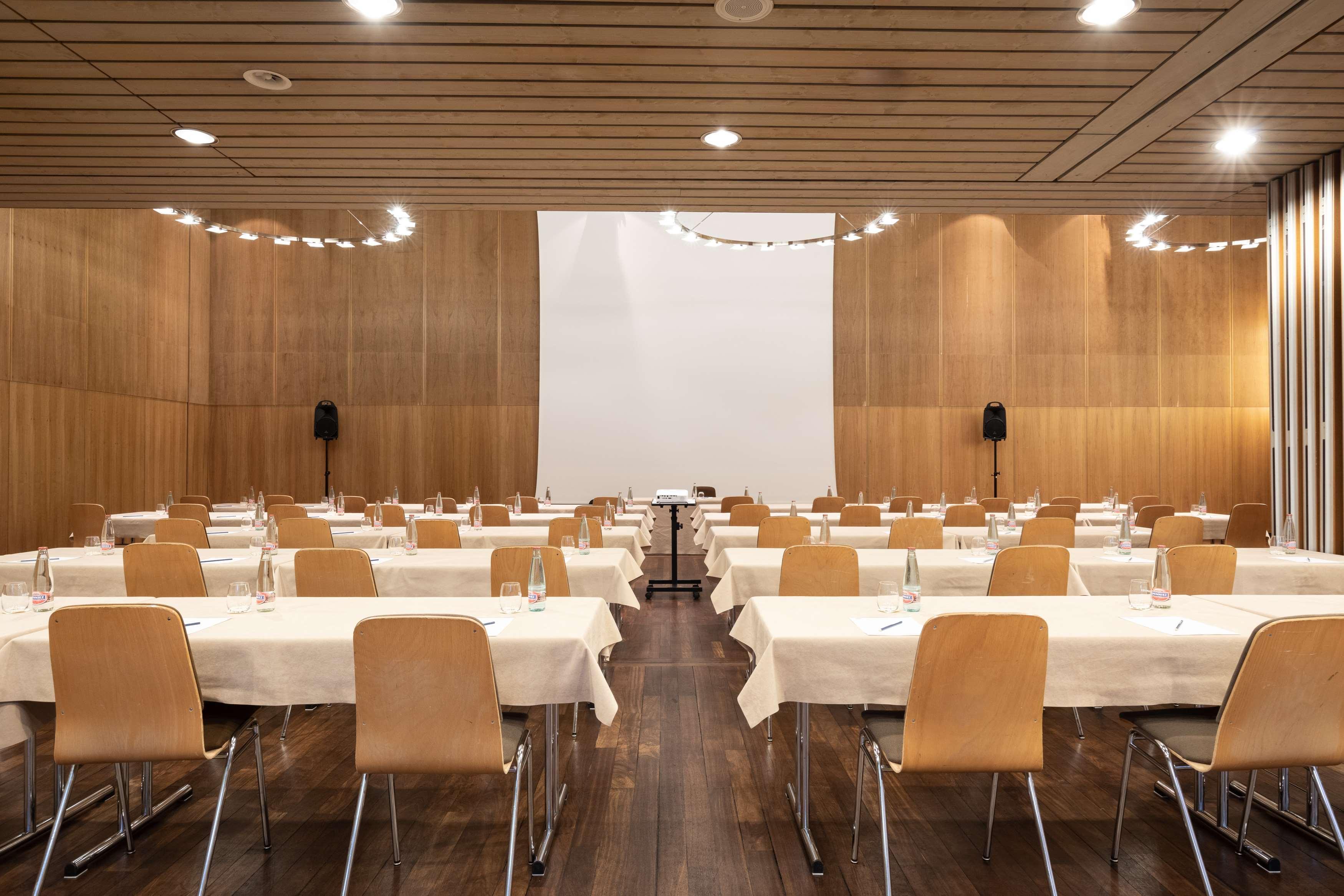 Hotel Spirgarten 3*