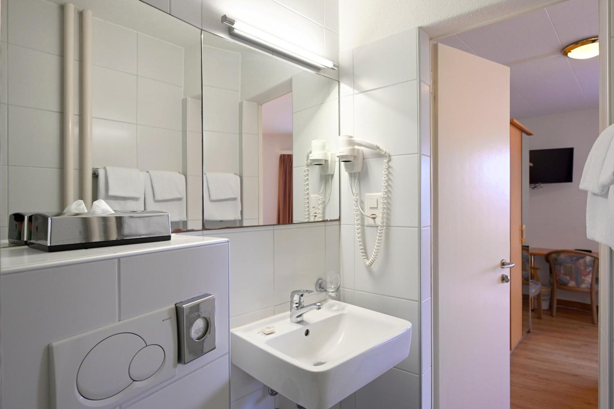 Olympia Hotel 3*