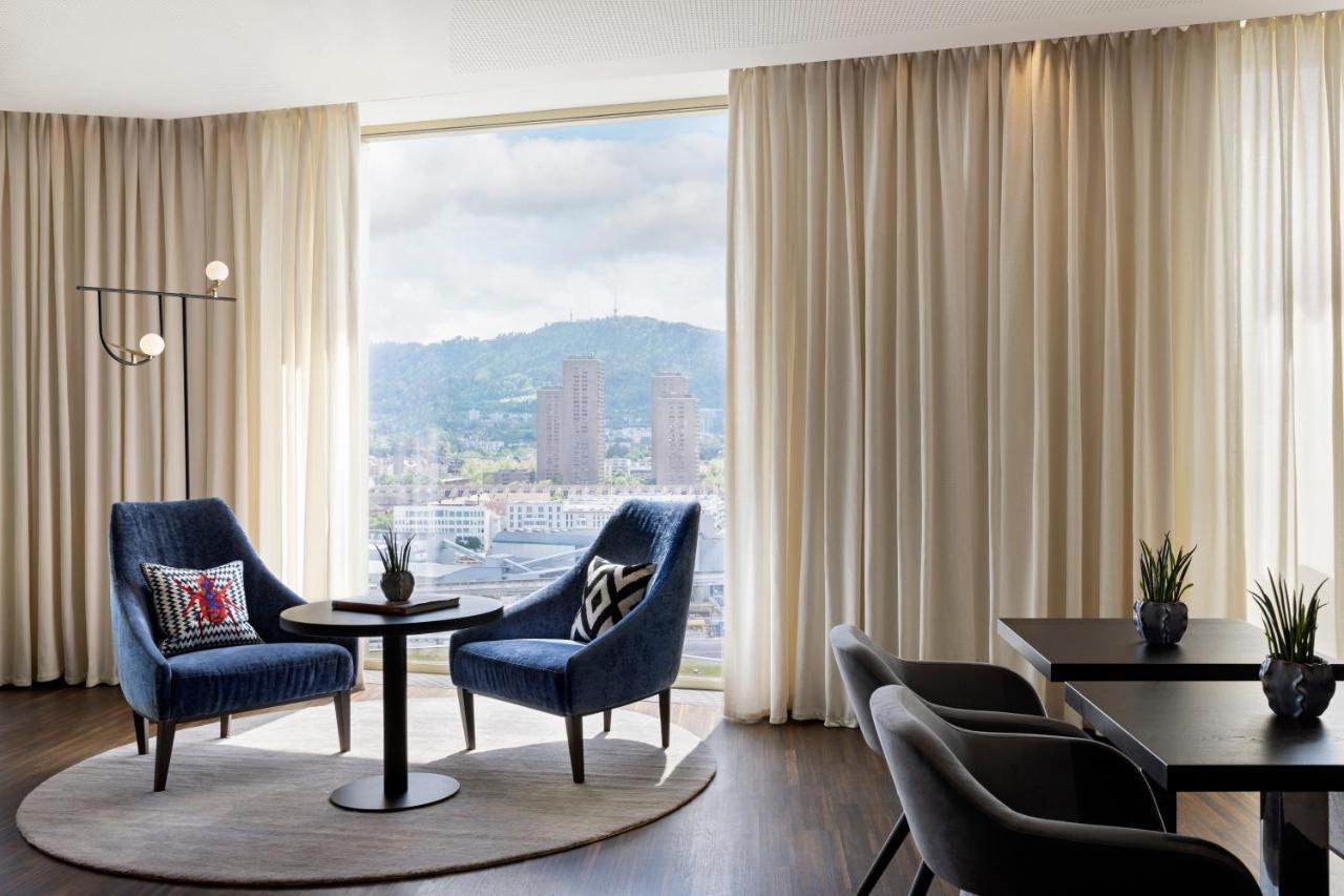 Renaissance Tower 5* Zürich