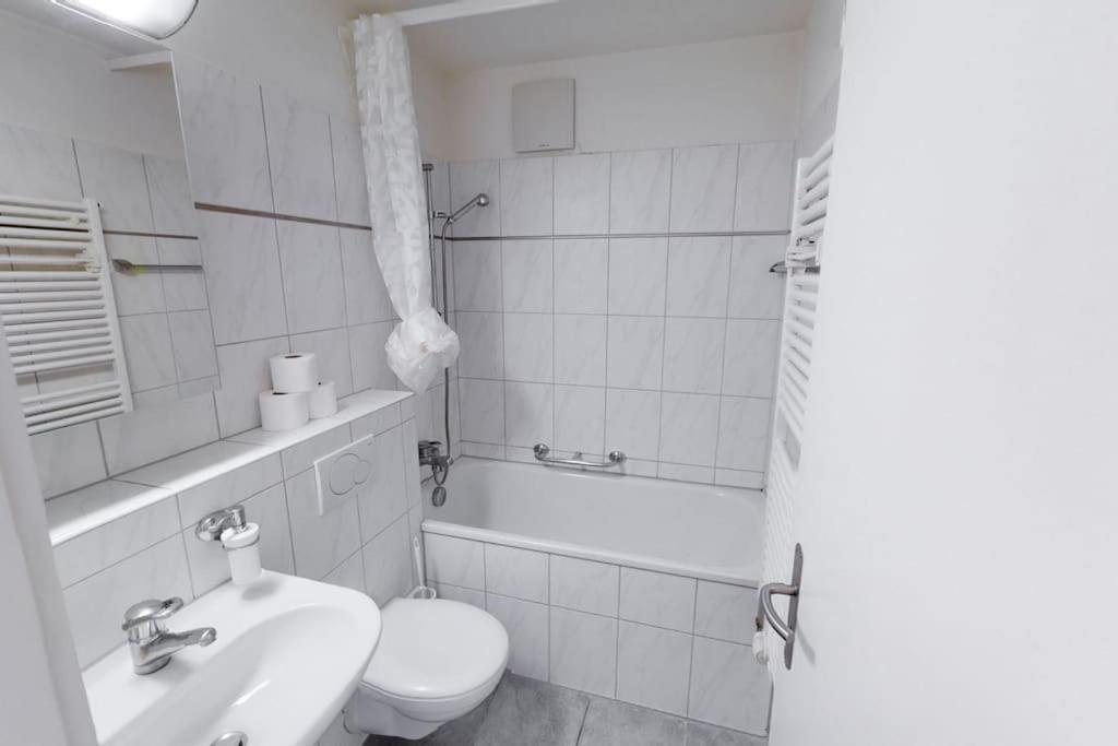 Apartment Executive 1bd Flat In The Center - Hoesch 2 *
