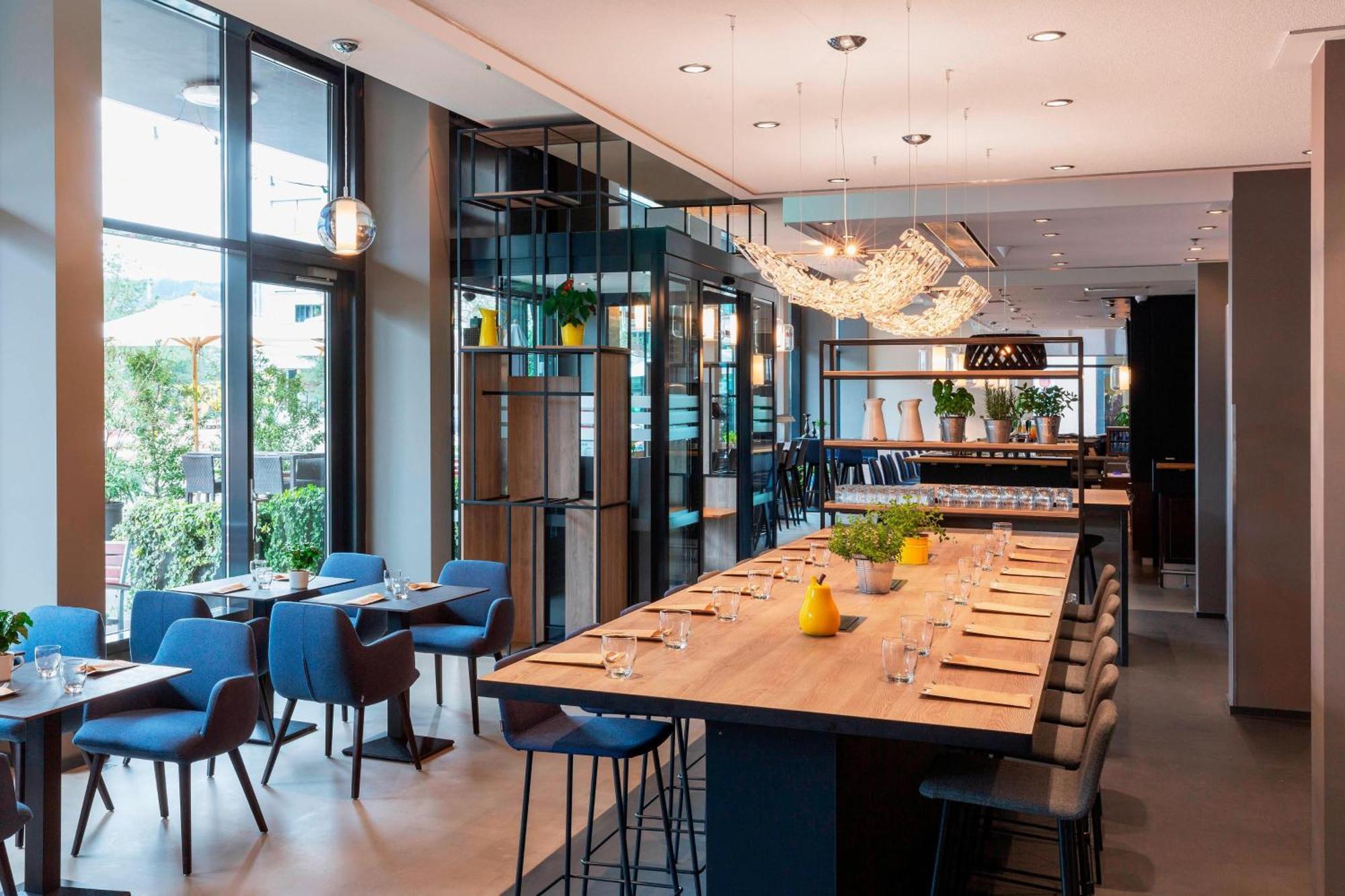 Hotel Courtyard By Marriott North Zurique