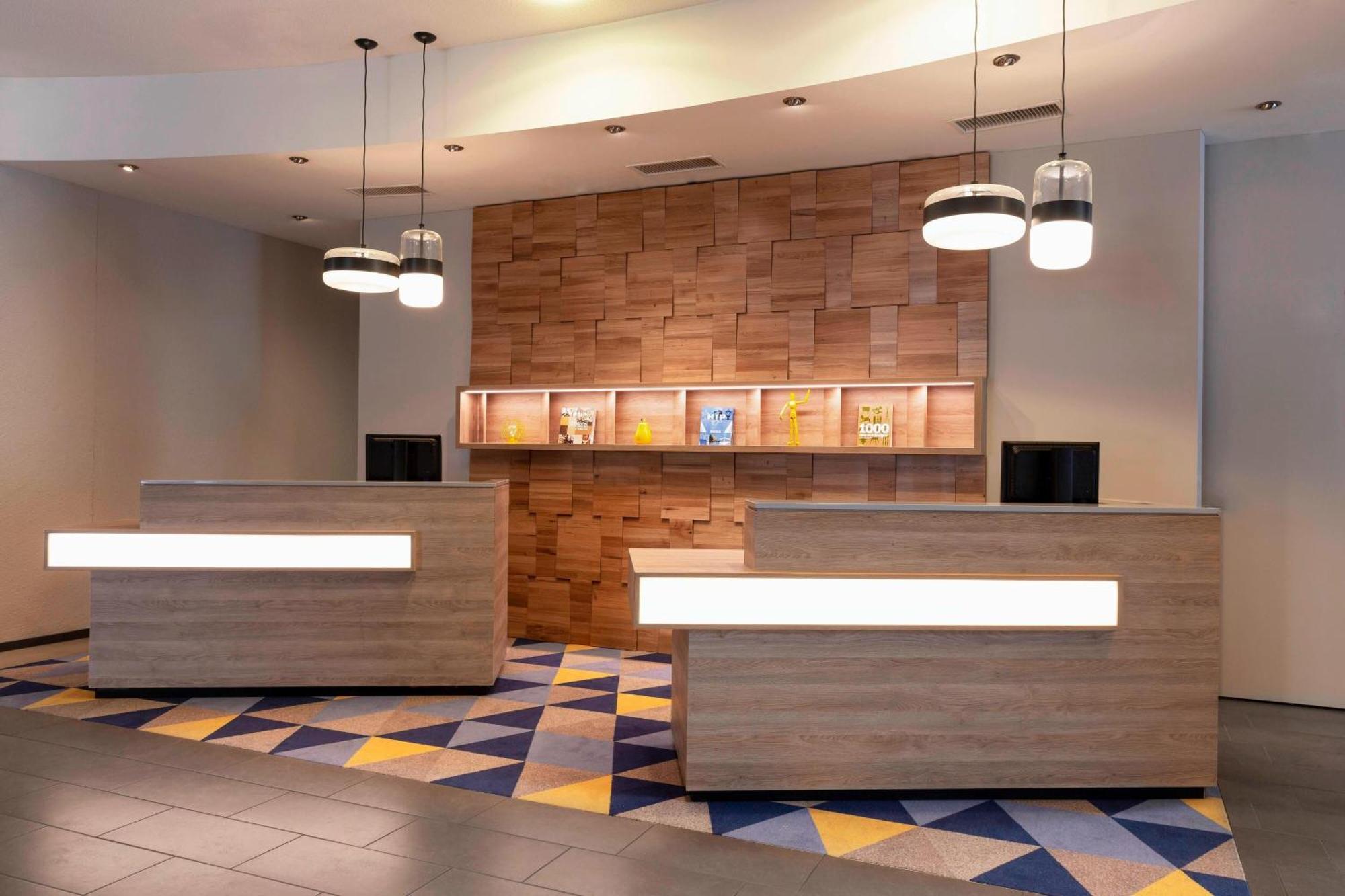 Courtyard By Marriott North Hotel Zurique