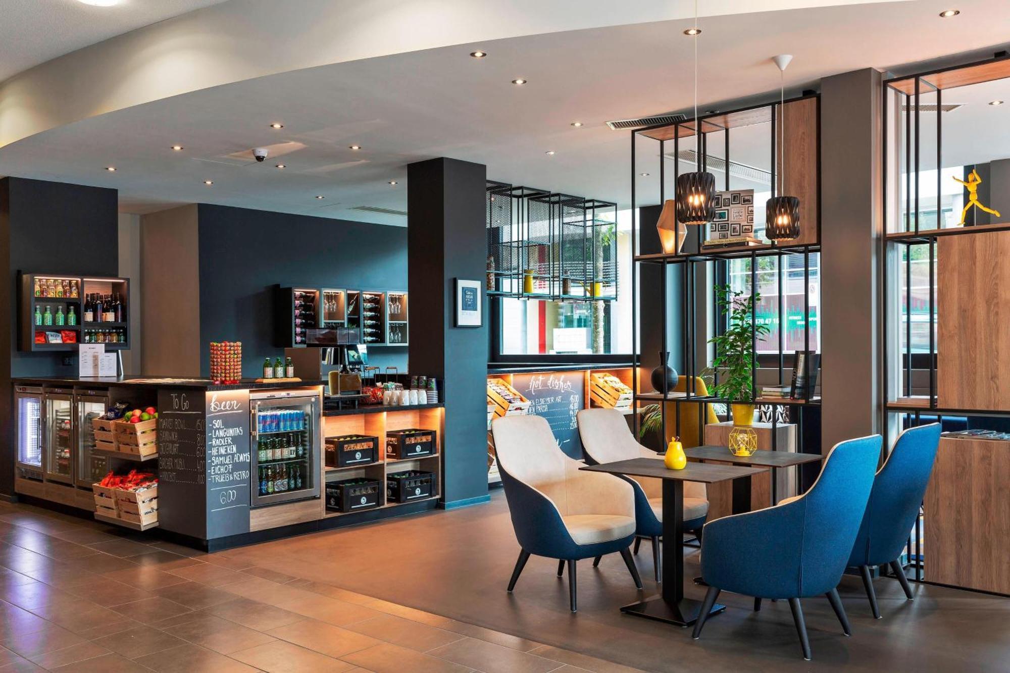 Hotel Courtyard By Marriott North Zurique