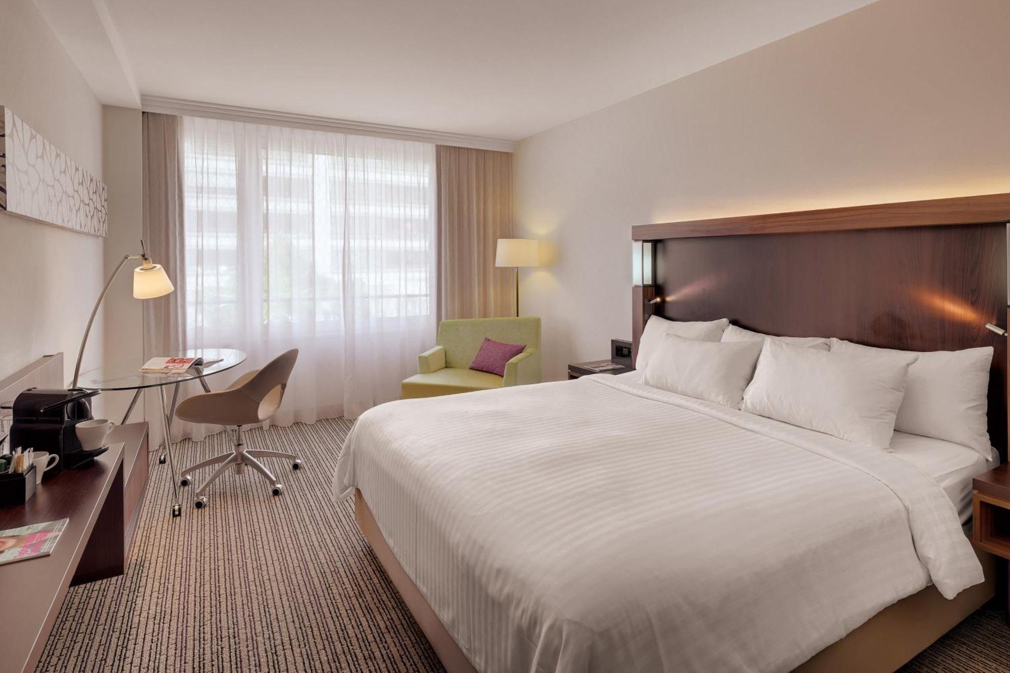 Hotel Courtyard By Marriott North