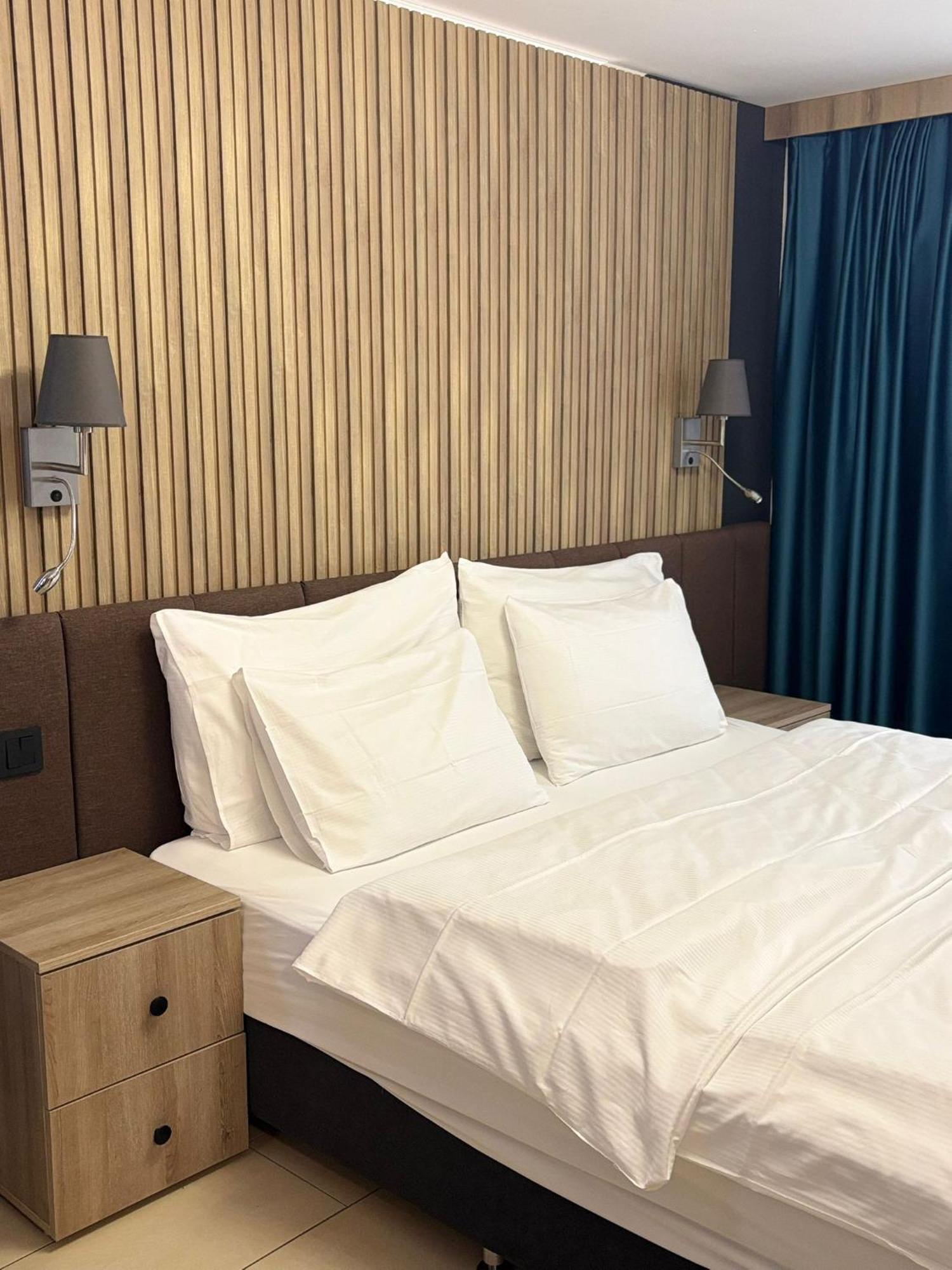 Nani Hotel