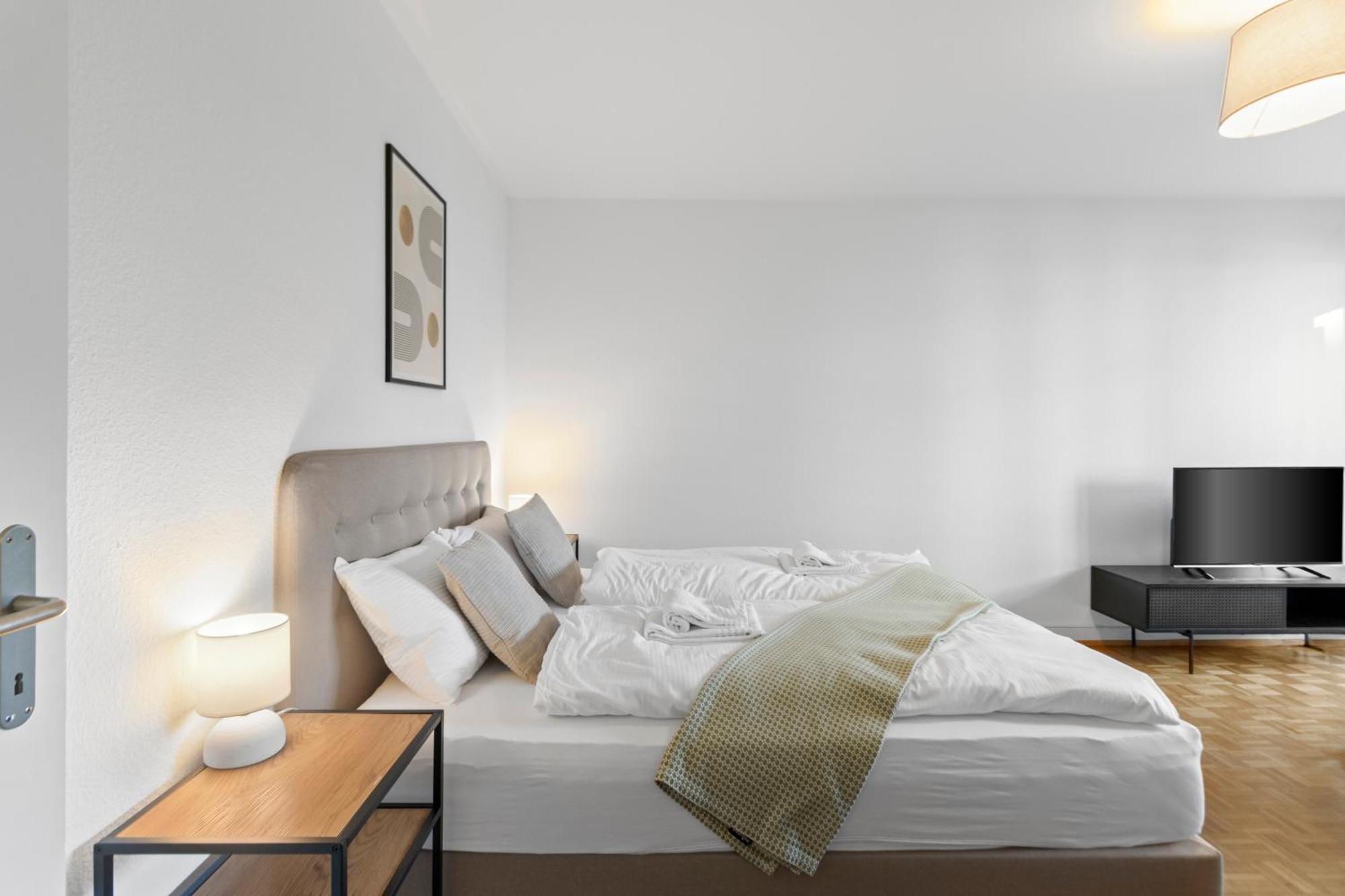 Lovely Flats In Great Location Apartment
