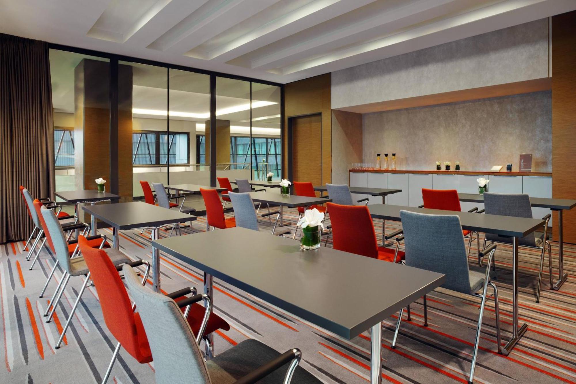 Sheraton Hotel 4*