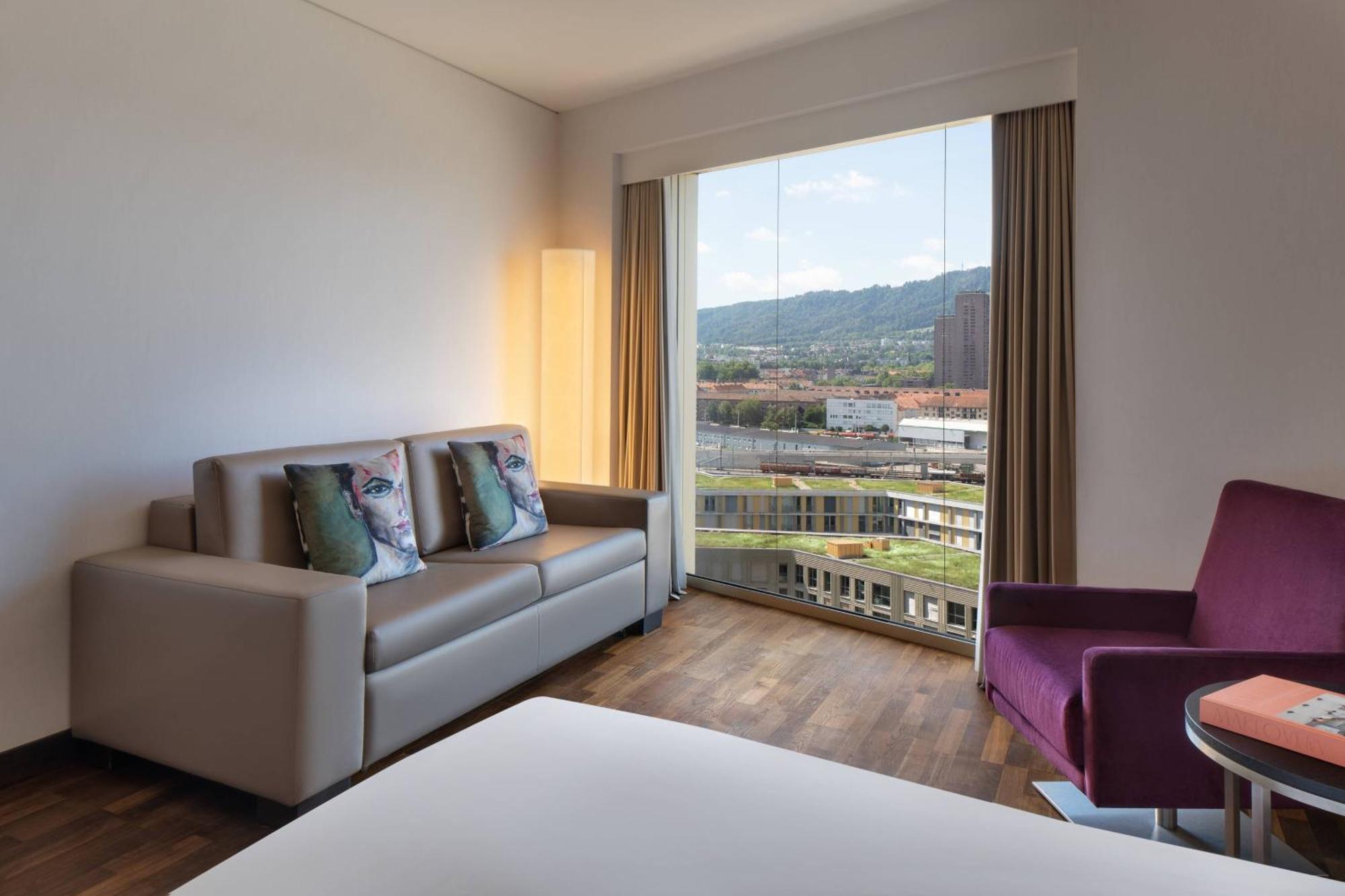 Hotel Renaissance Tower Zürich