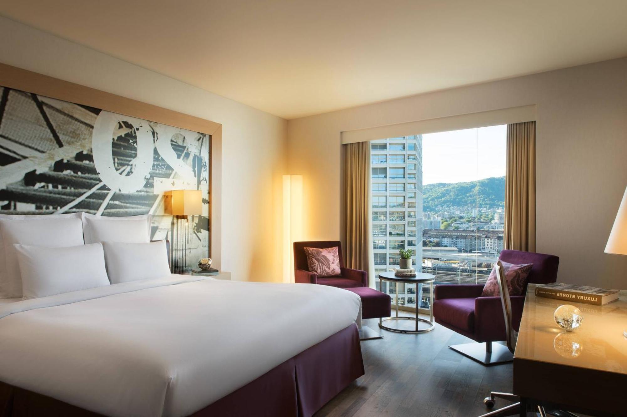 Renaissance Tower Hotel