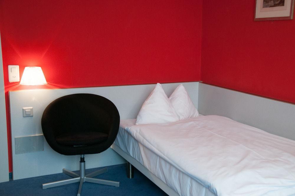 Hotel Geroldswil Swiss Quality 3*