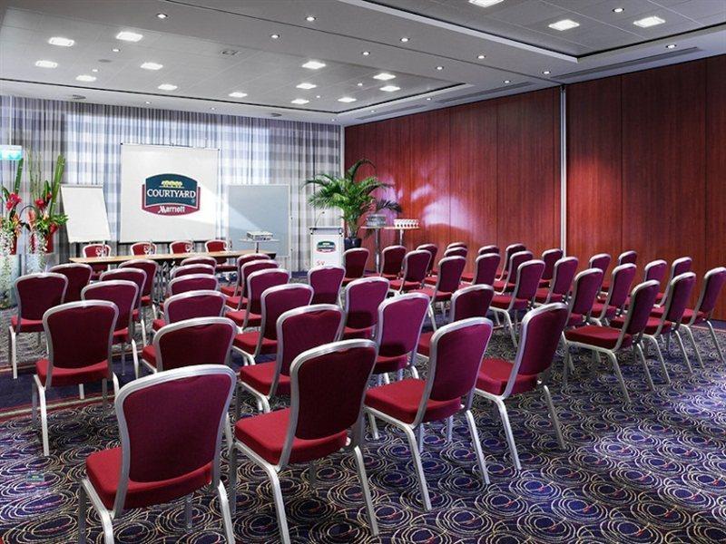 Hotel Courtyard By Marriott North 4*