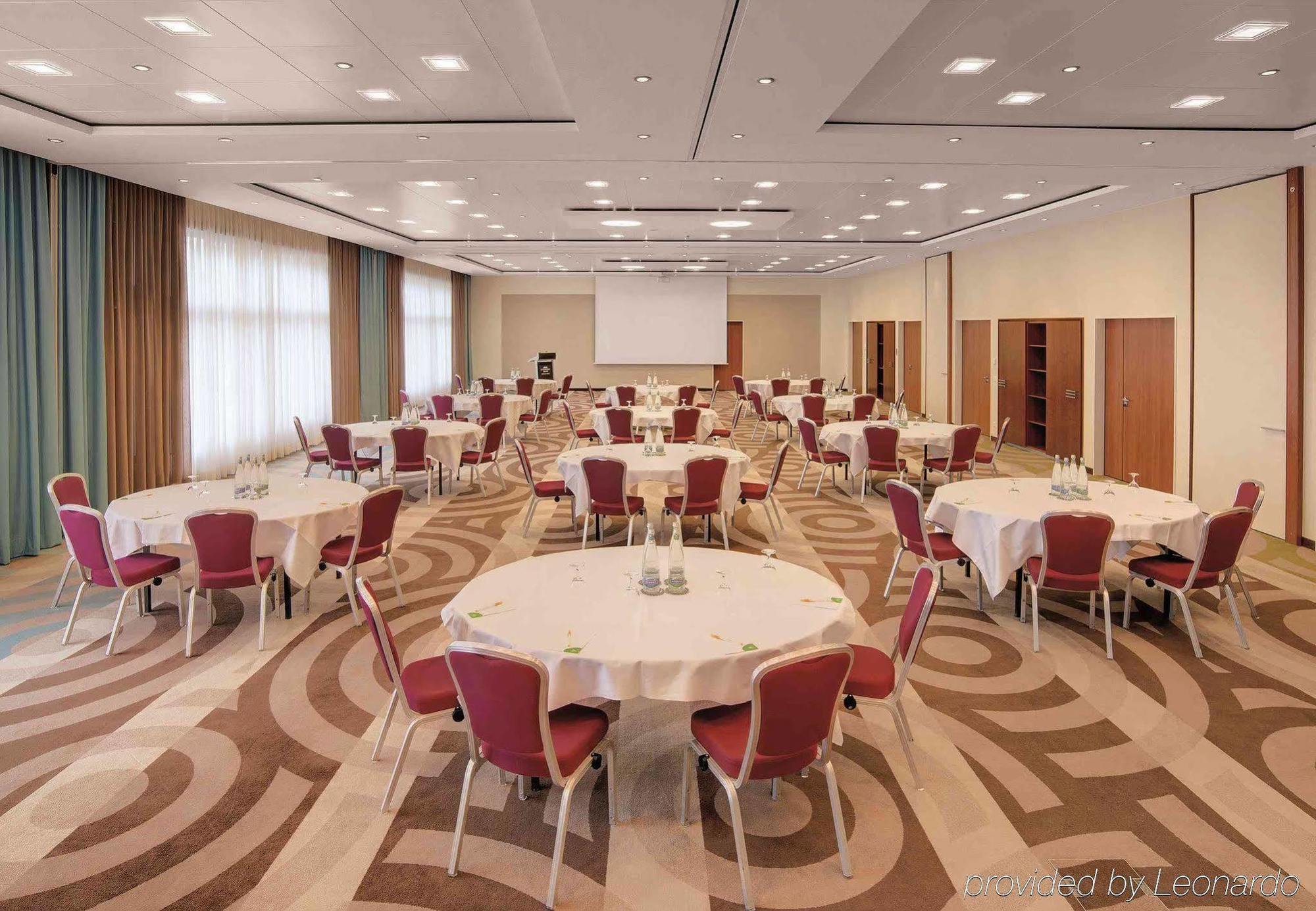Courtyard By Marriott North 4*