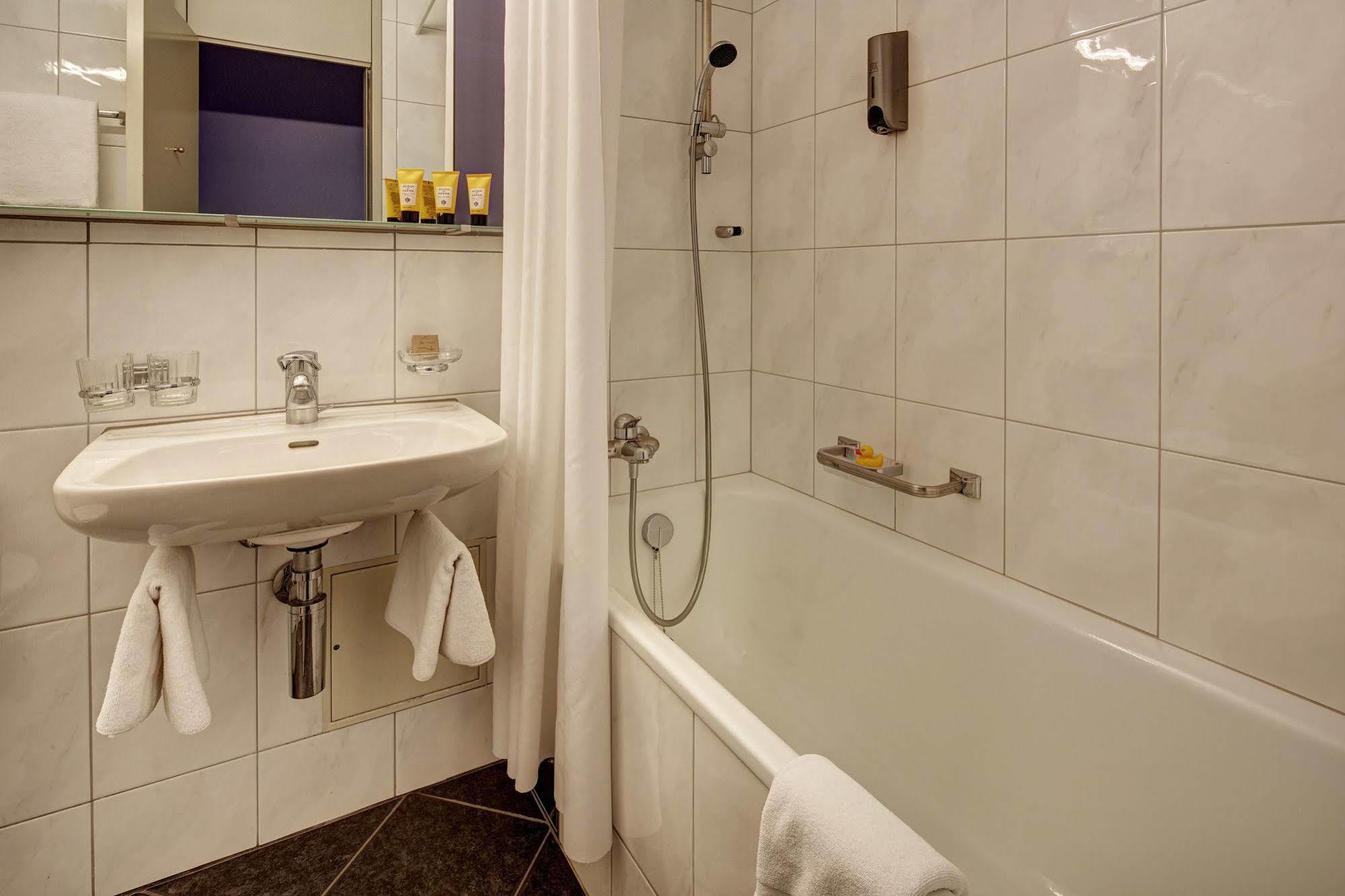 Geroldswil Swiss Quality Hotel 3*
