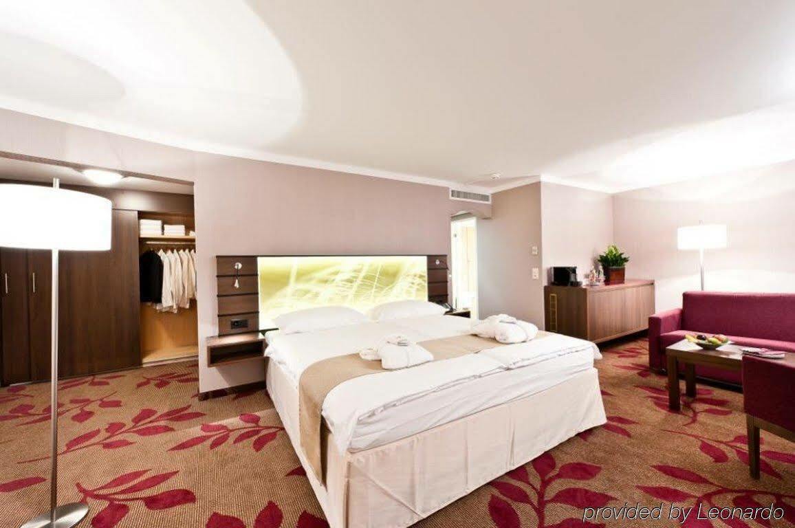Hotel Ascot