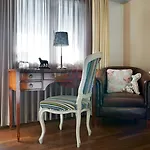 Townhouse Boutique Hotel