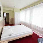 Astor Hotel & Serviced Studios