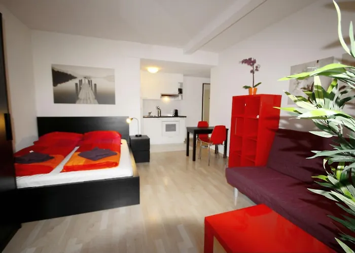 Hitrental Stauffacher Apartments