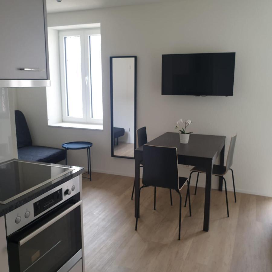 Hitrental Station Apartment *