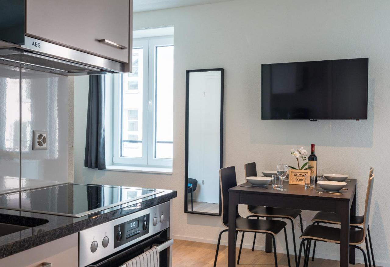 Apartment Hitrental Station *