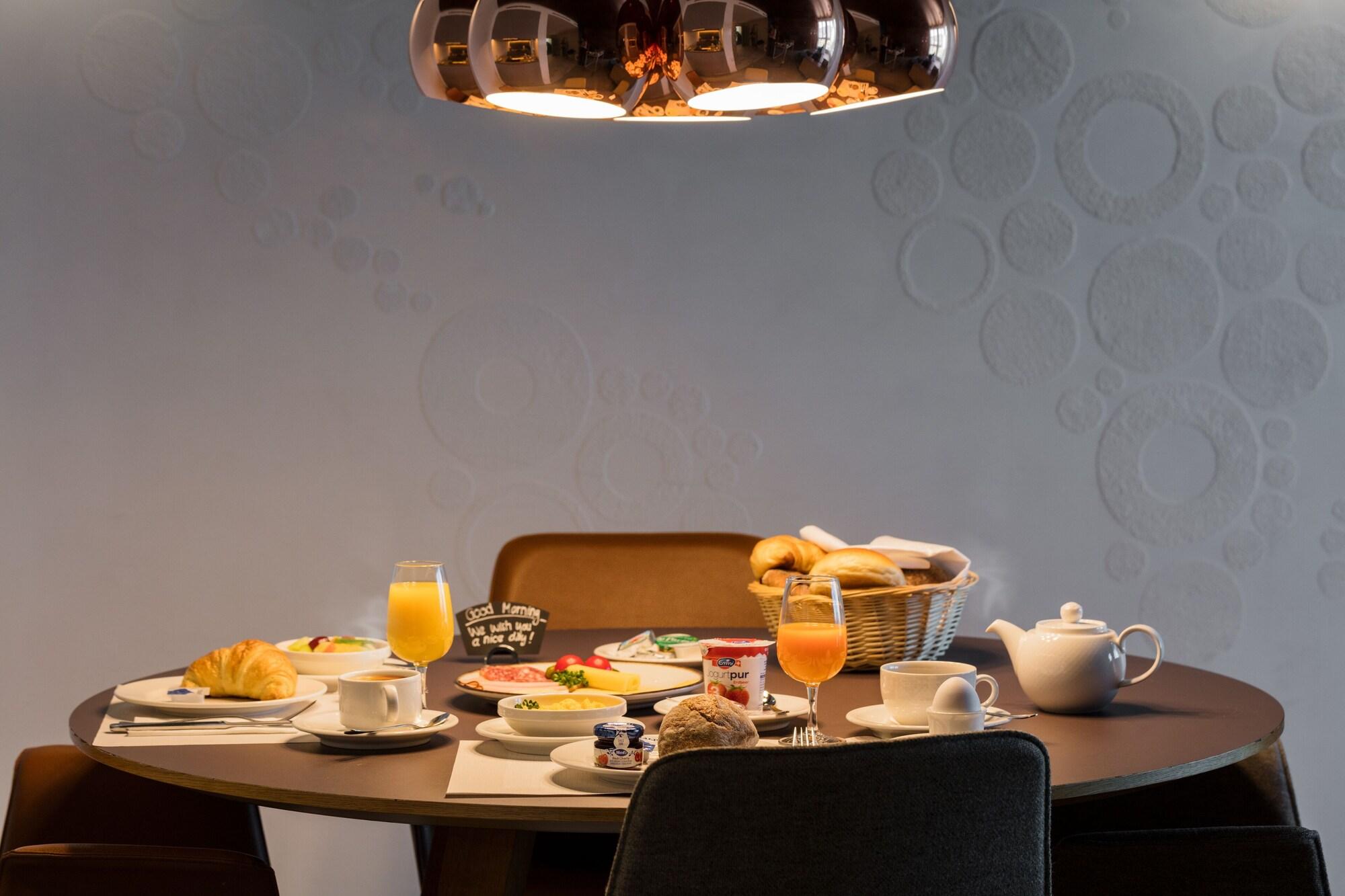 Ema House Hotel 4*