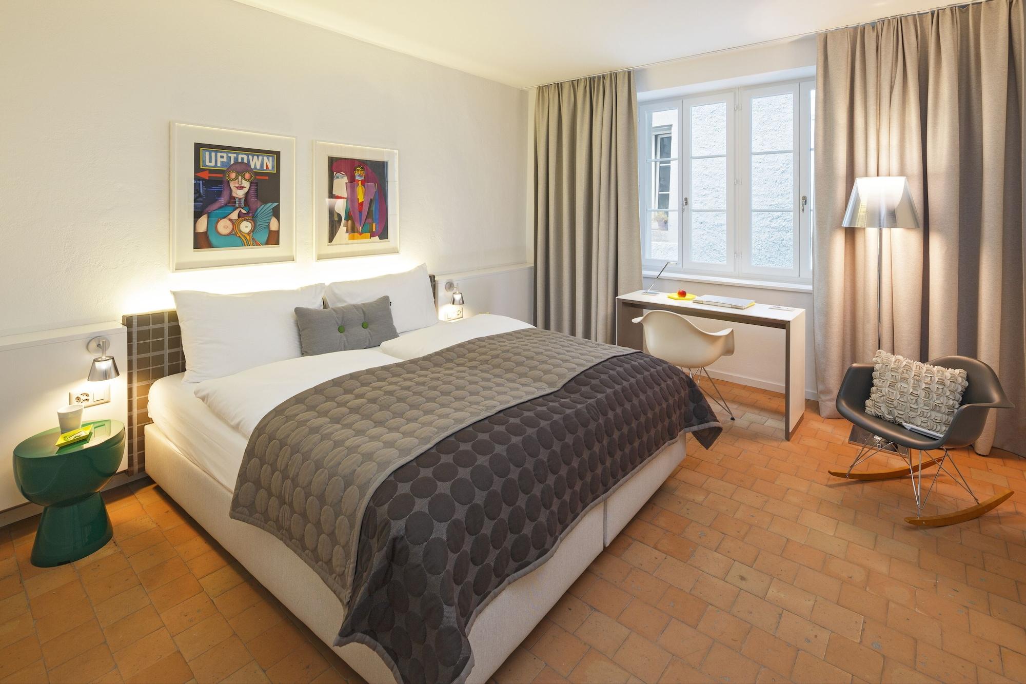 Roessli Hotel