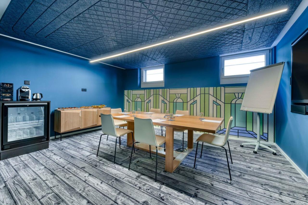 Hotel Ibis Styles Center 3*