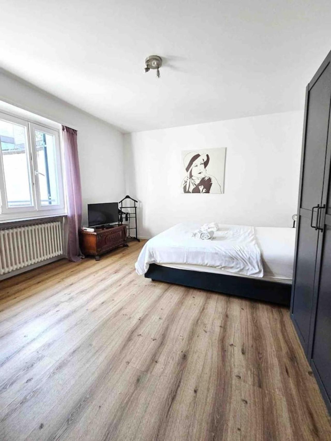 Heart Of Modern Studio Hg14 Apartment