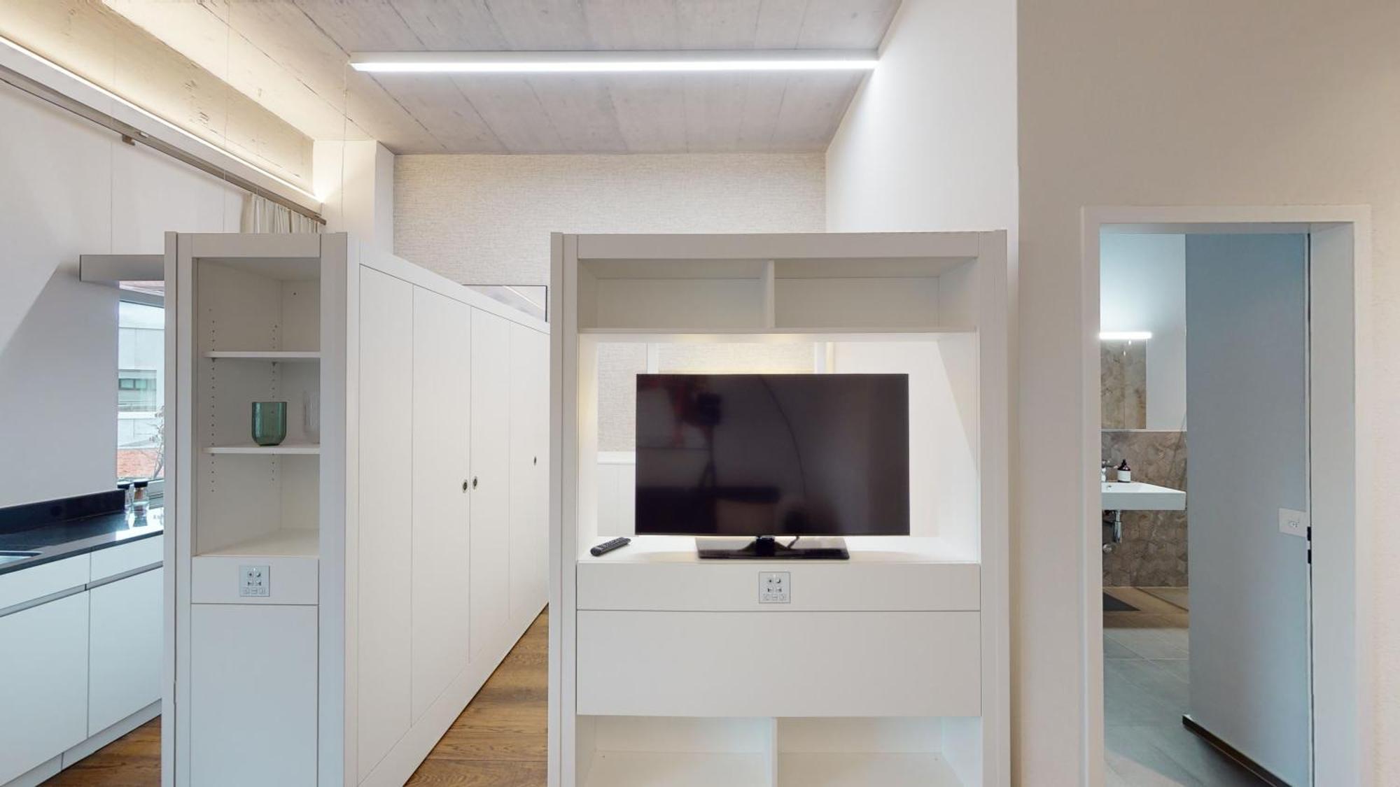 Livingtown Apartment *