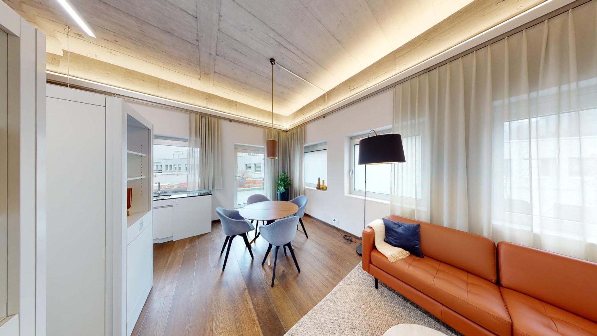 Livingtown Apartment *