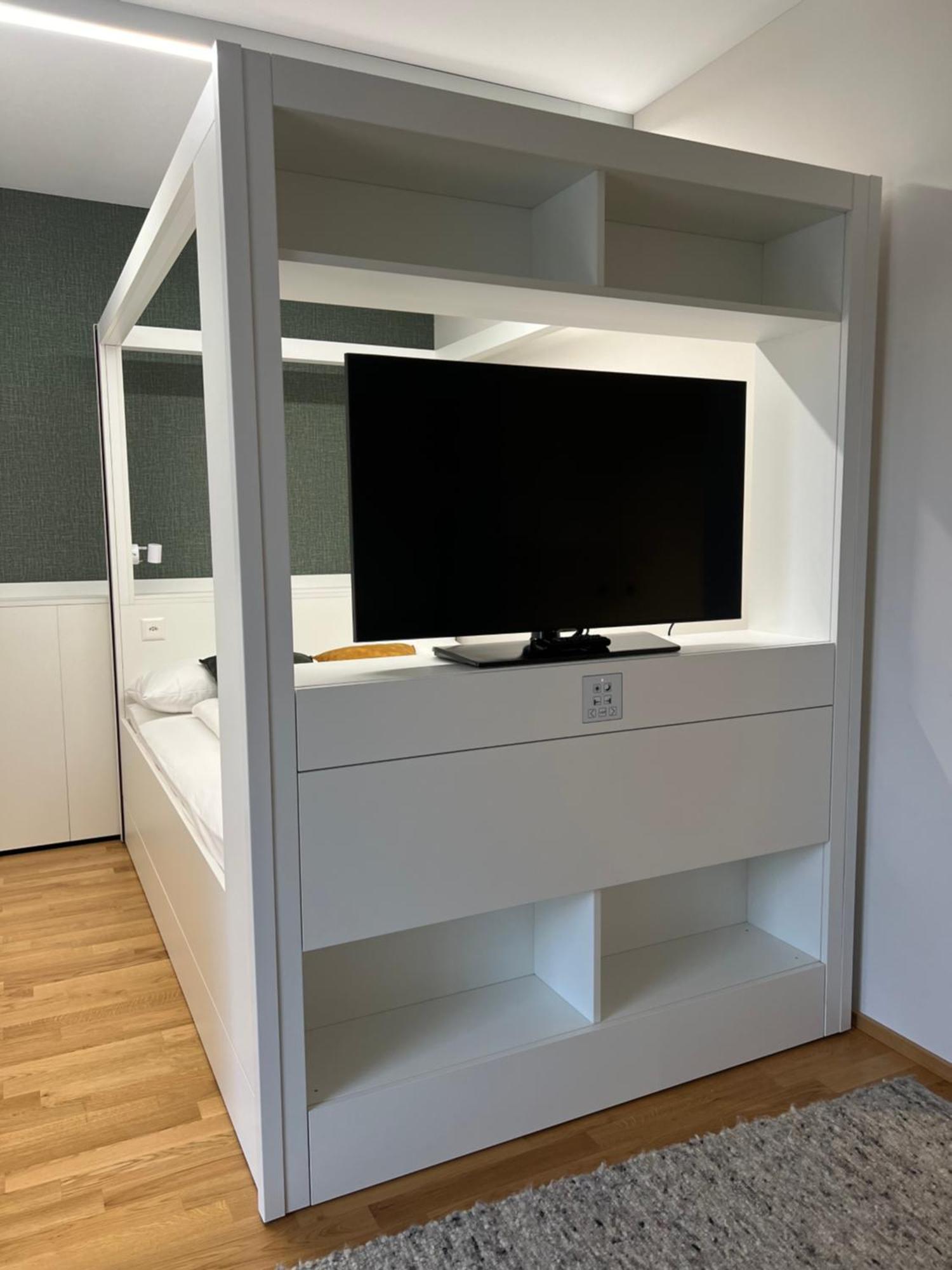 Livingtown Apartment