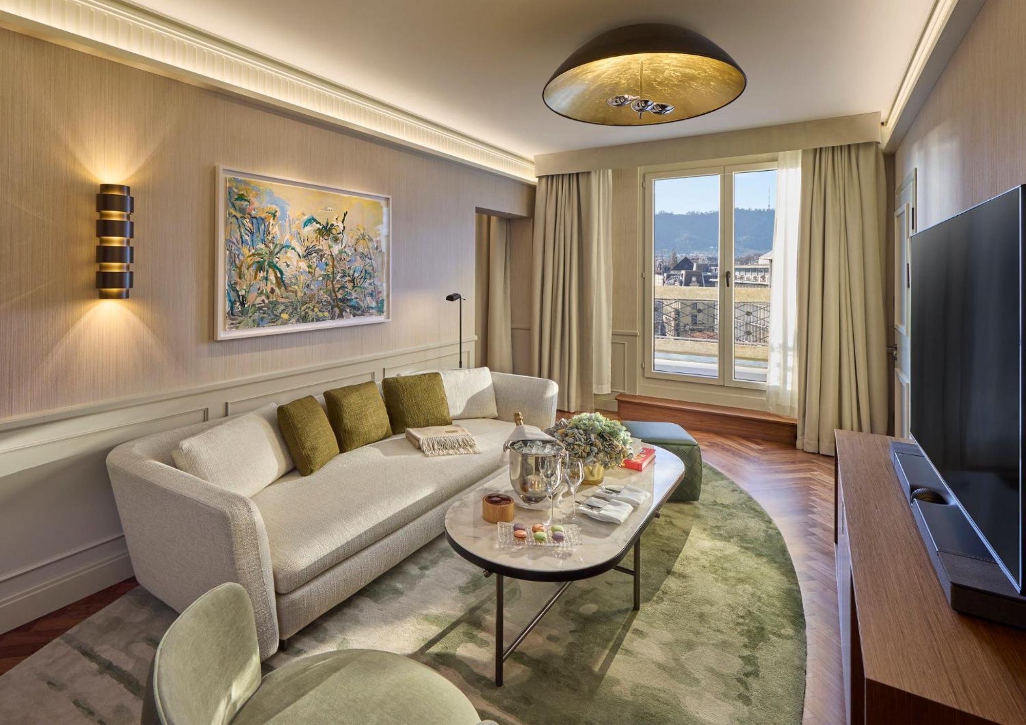 Mandarin Oriental Savoy, Hotel