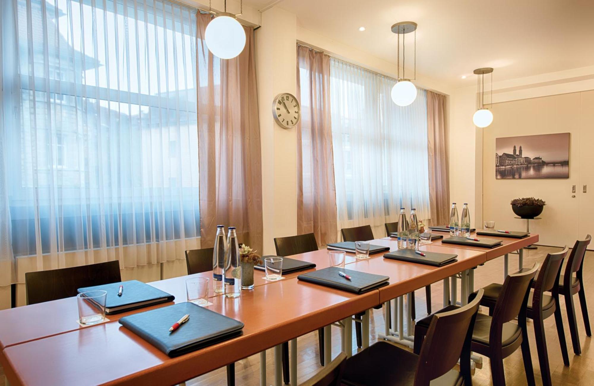 Hotel Leonardo Boutique Rigihof 4*