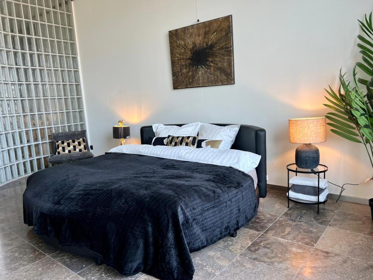 Apartment Penthouse Paradise Stunning City Views *
