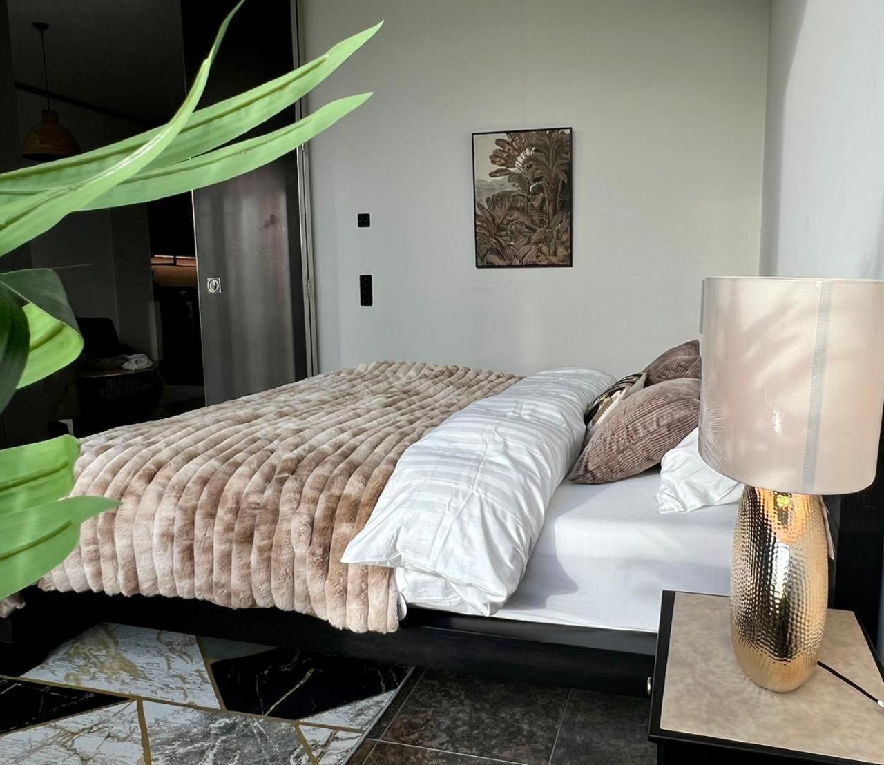 Penthouse Paradise Stunning City Views Apartment Zurich