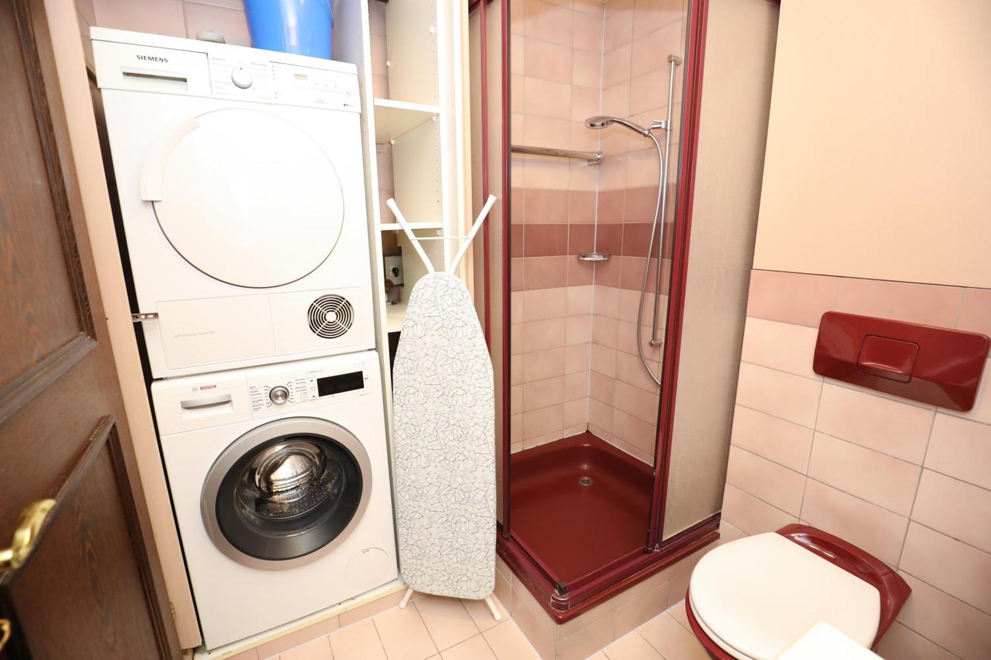 Penthouse With Jacuzzi, Sauna And Rooftop Apartment *