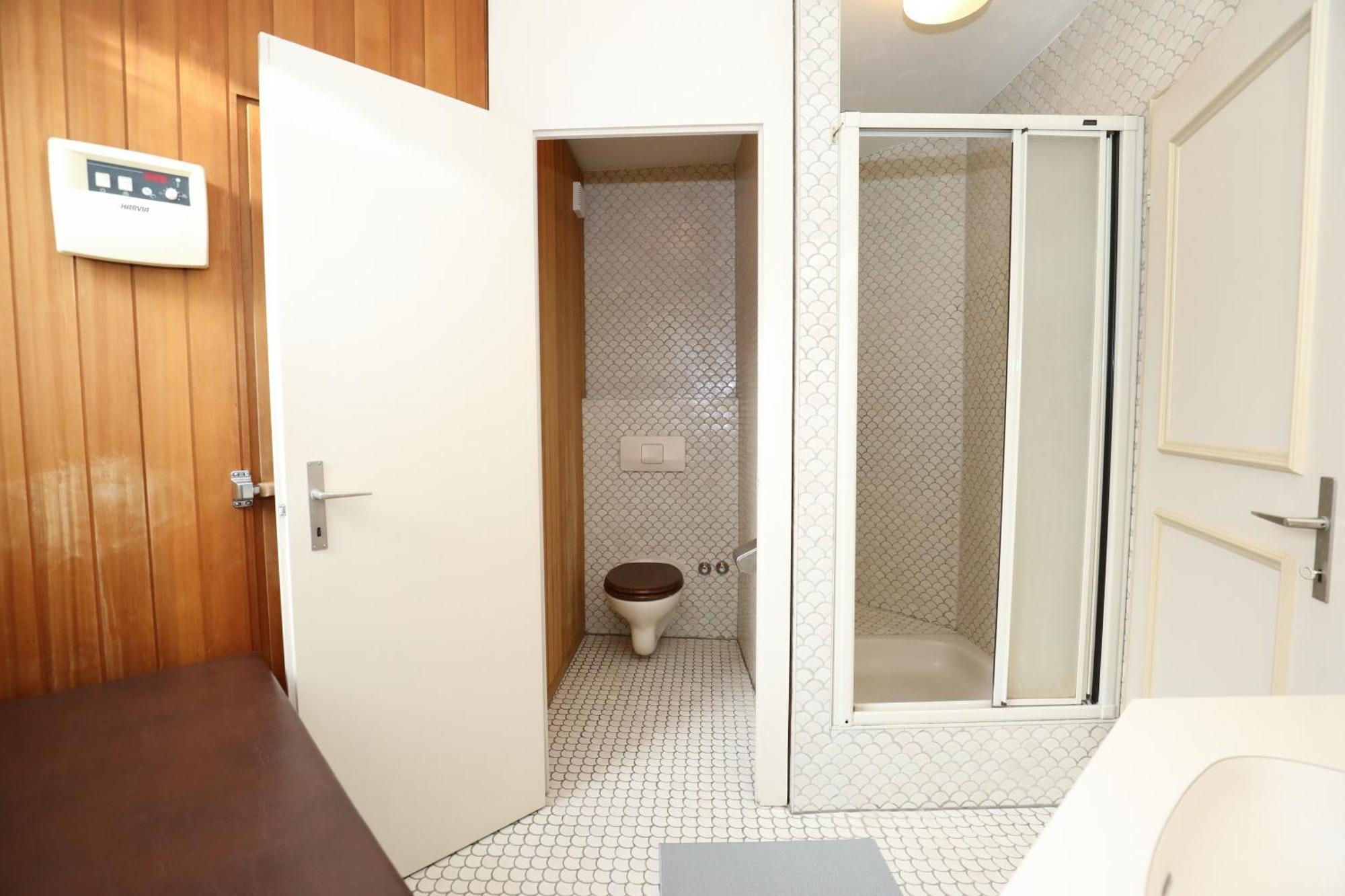 Penthouse With Jacuzzi, Sauna And Rooftop Zurich