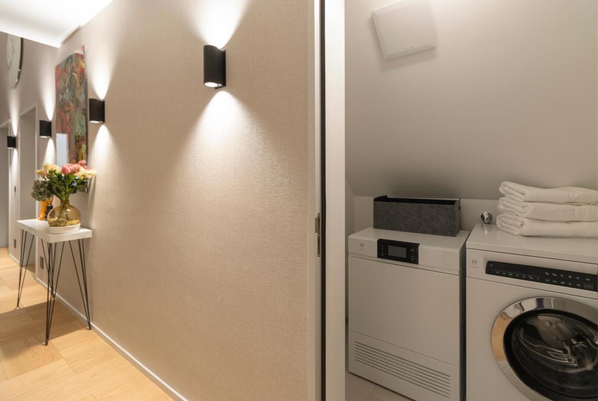 Boutique I Lux I Rooftop Terrace I Free Parking I Bahnhofstrasse *