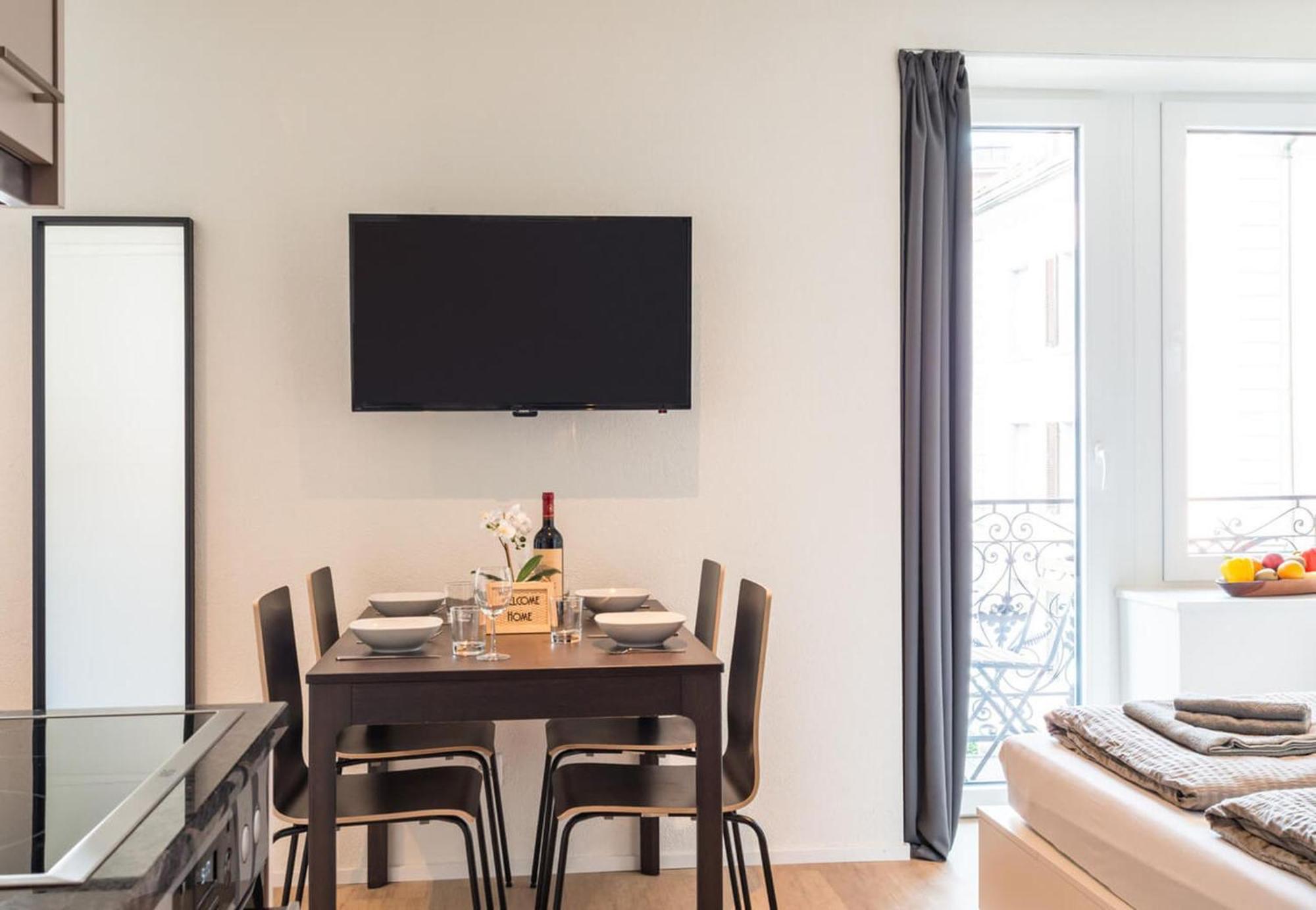 Apartment Hitrental Station *