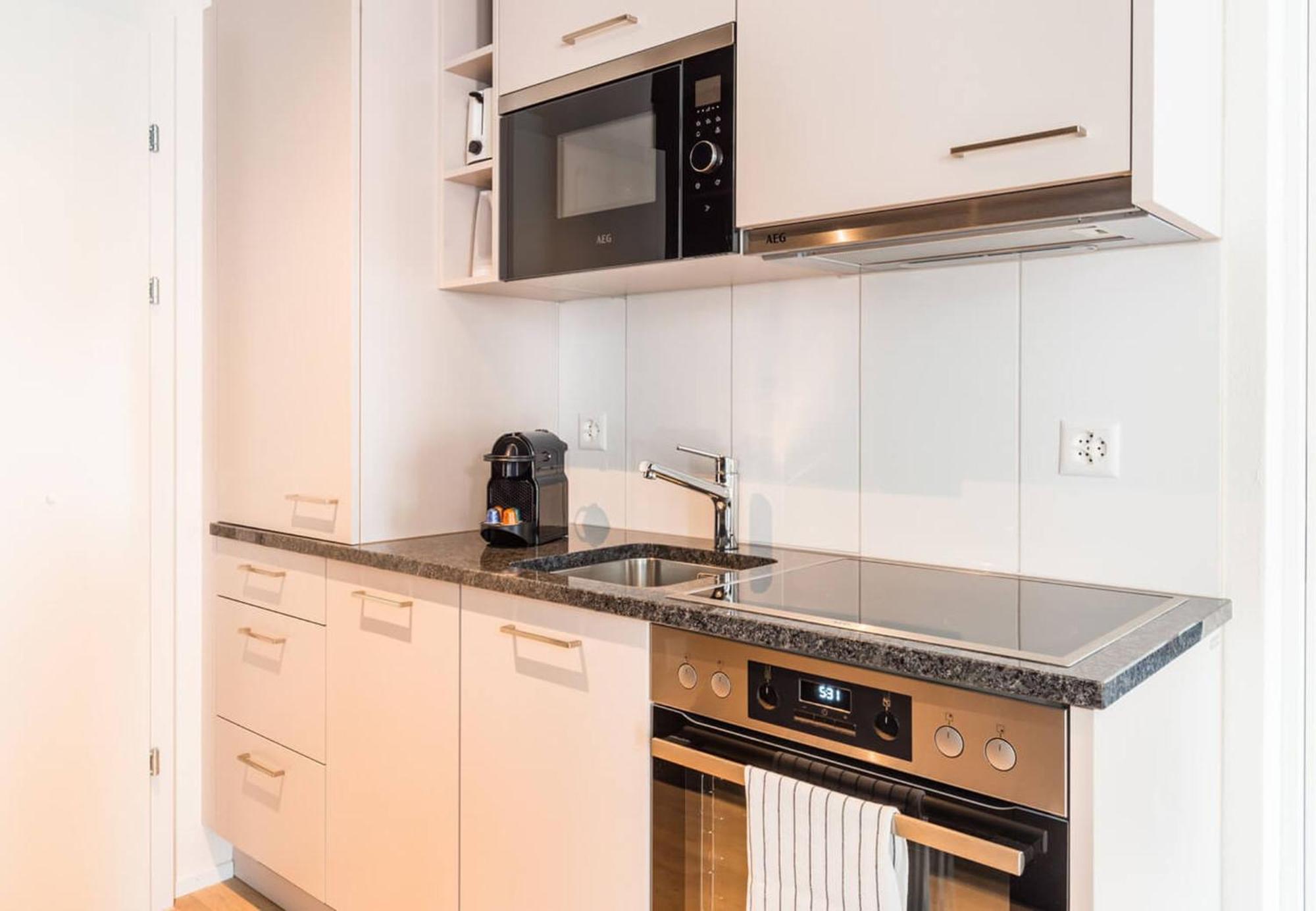 Hitrental Station Apartment *