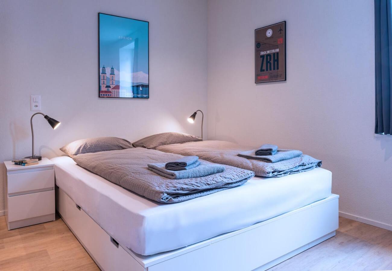 Hitrental Station