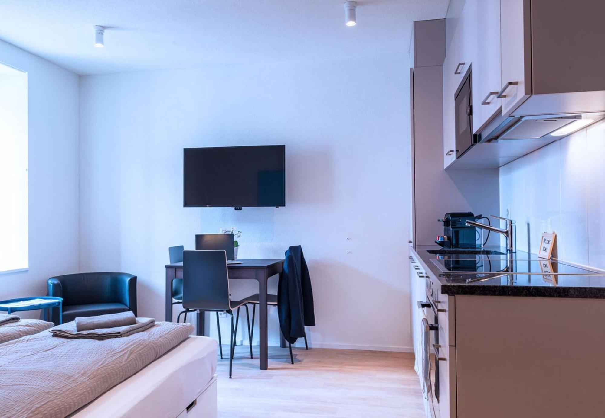 Apartment Hitrental Station *