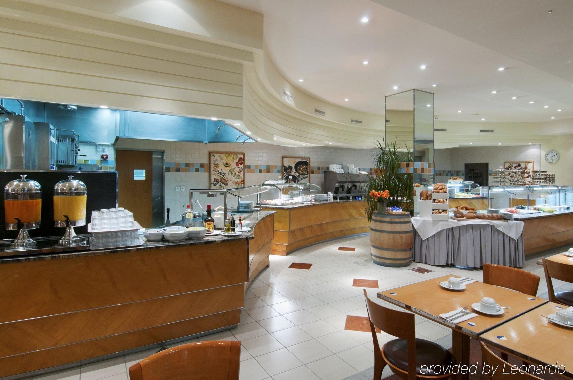 Crowne Plaza Zürich, An Ihg Hotel 4*