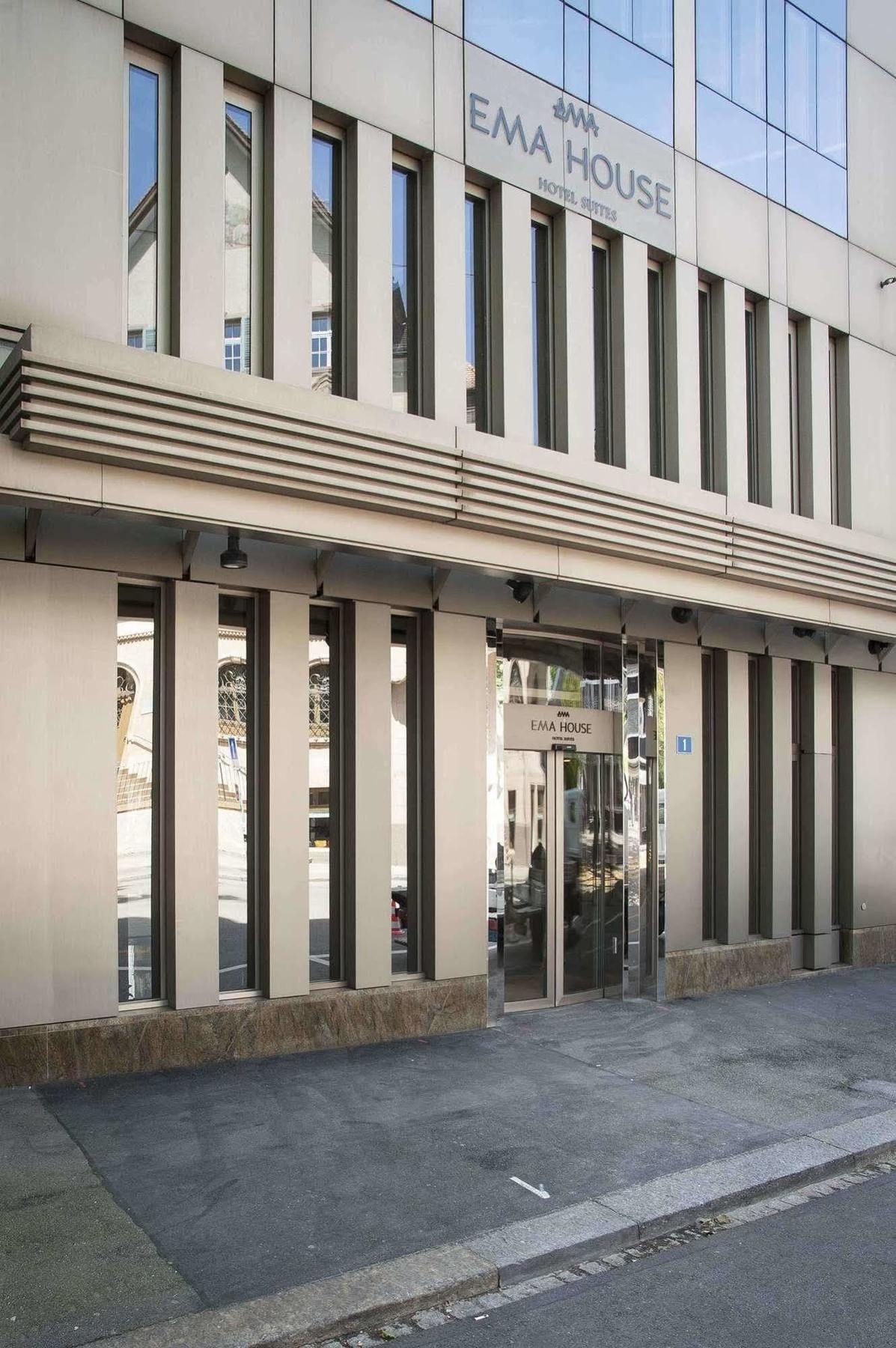 Ema House