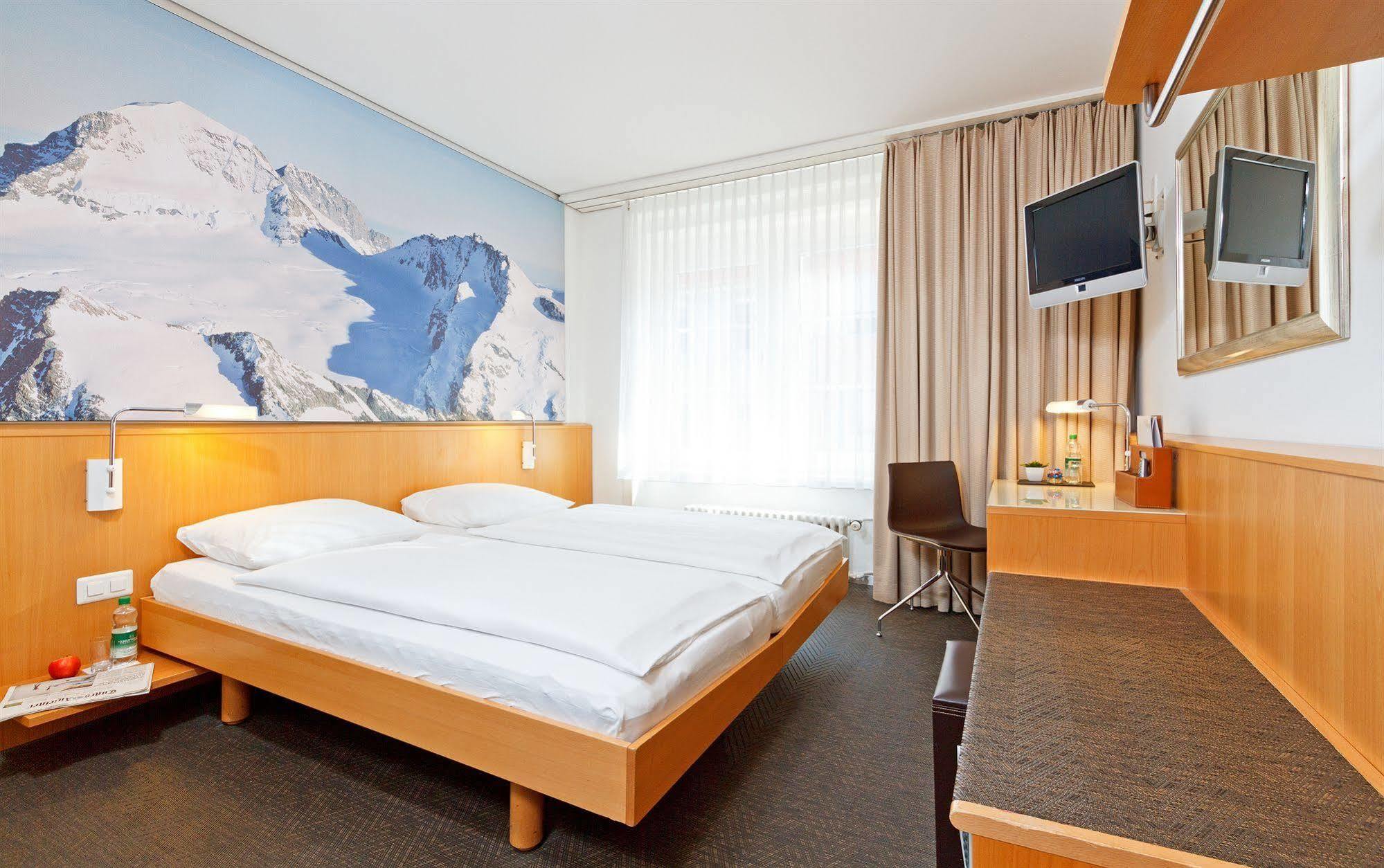 Felix Hotel 3*