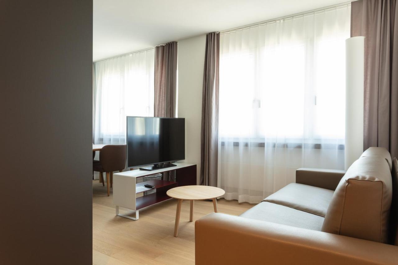Apartment Ema House Serviced Superior Downtown