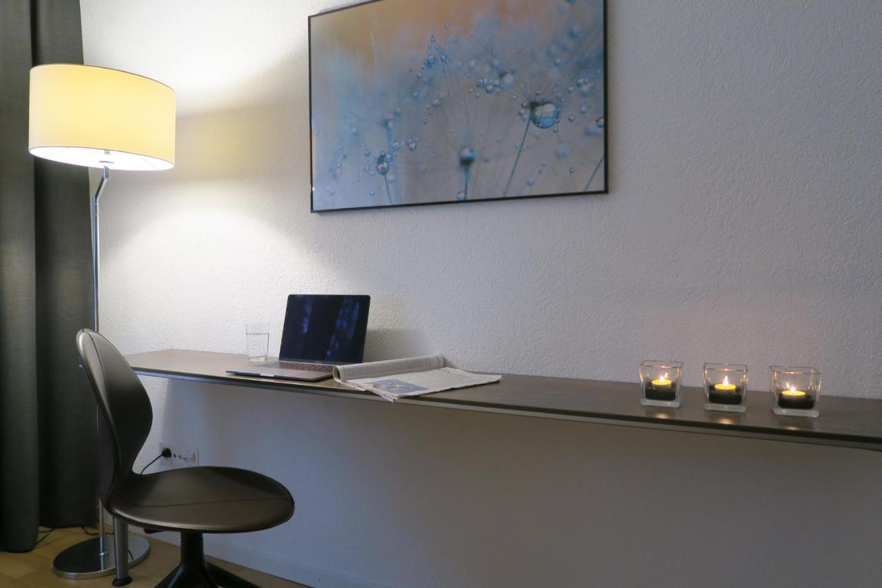 Apartment Furnished Homes *