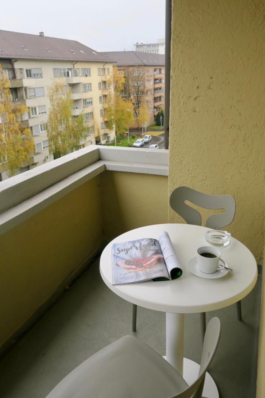 Apartment Furnished Homes *