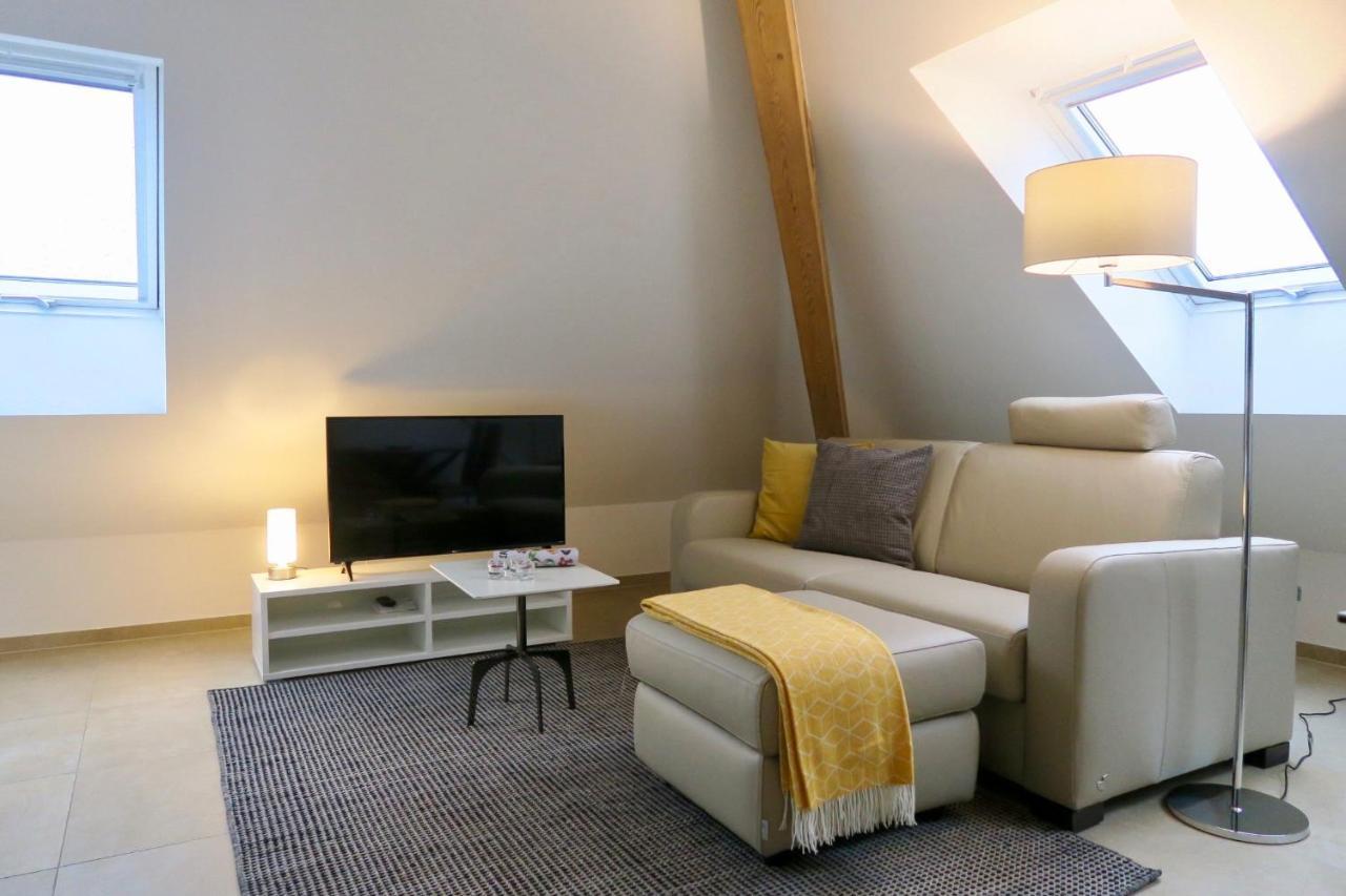 Apartment Furnished Homes *