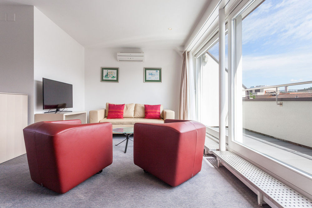 Ema House 4*